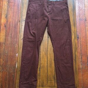 J Crew men’s burgundy chinos